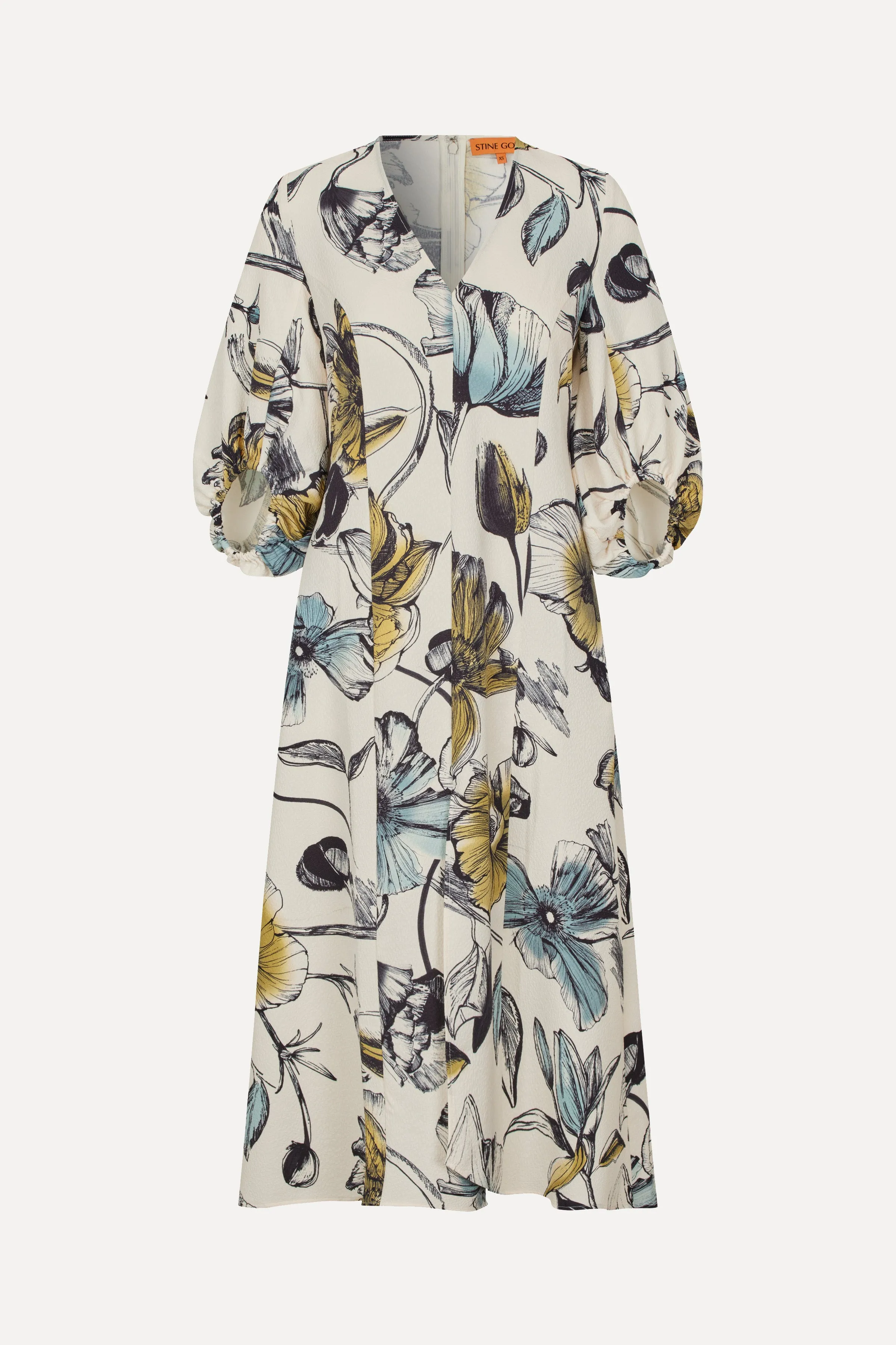 Three-Quarter Sleeve Midi Dress - Fine Line Poppies